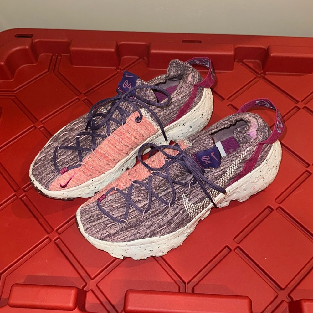 Nike Space Hippie 04